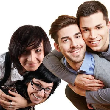 Terapia de pareja gay superando obstáculos de salud
