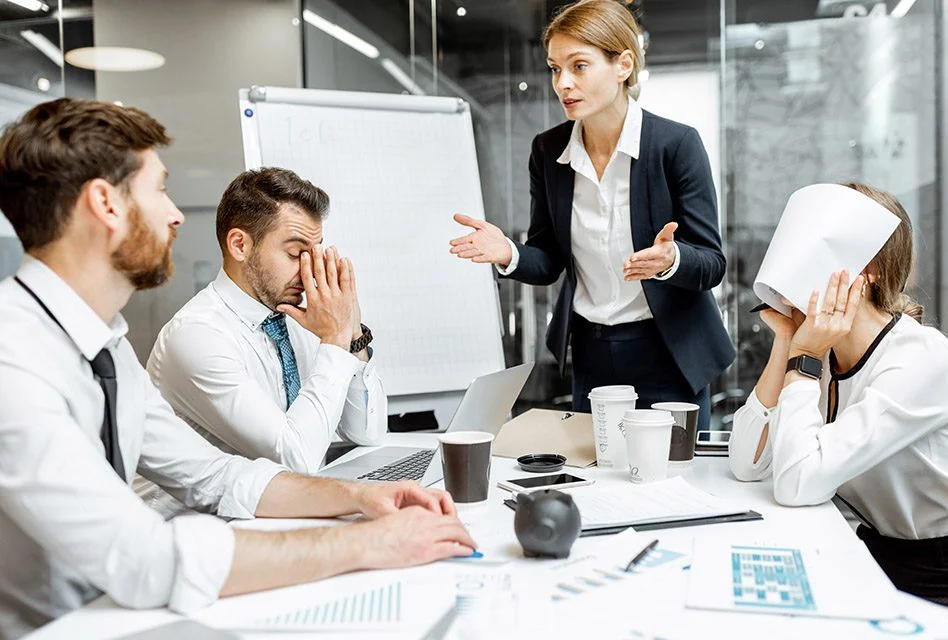 Liderazgo para resolver conflictos eficazmente en equipos de trabajo