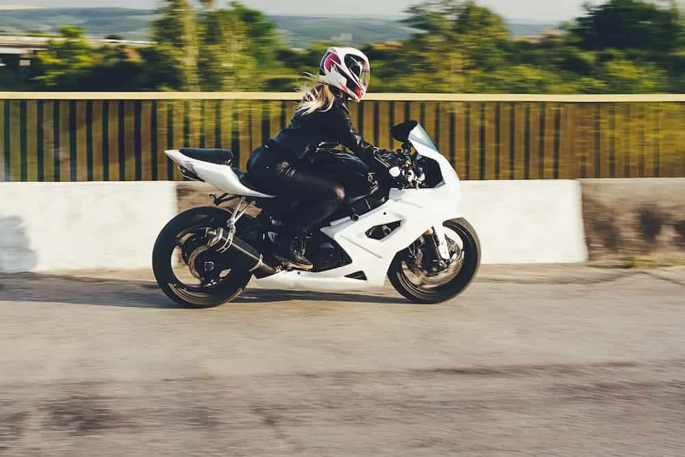 Interpretación de soñar con moto