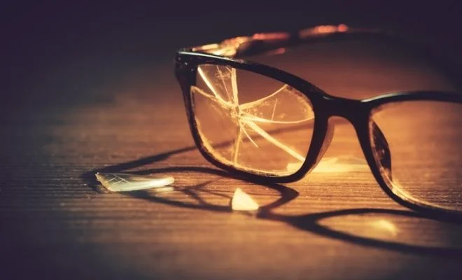 Significado de soñar con gafas rotas y su interpretación